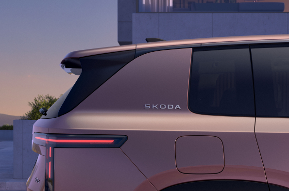Škoda confirms UK pricing and specification for new all-electric flagship Peaq