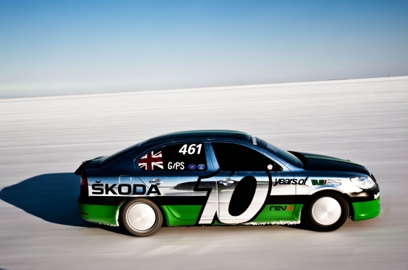 227.080mph: Škoda UK celebrates 15th anniversary of ‘Salt Spec’ Octavia vRS driving into the Land Speed Record books