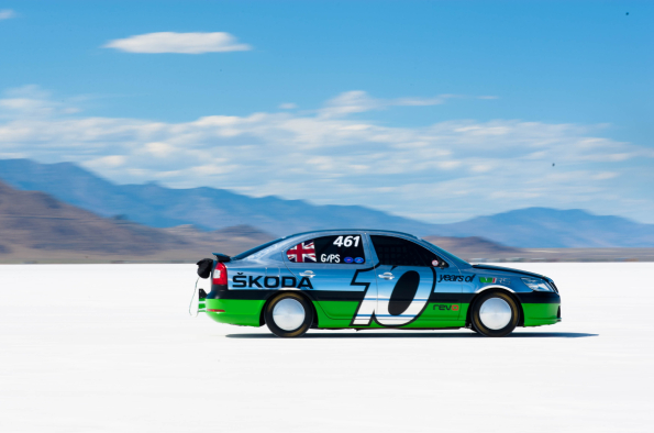 227.080mph: Škoda UK celebrates 15th anniversary of ‘Salt Spec’ Octavia vRS driving into the Land Speed Record books