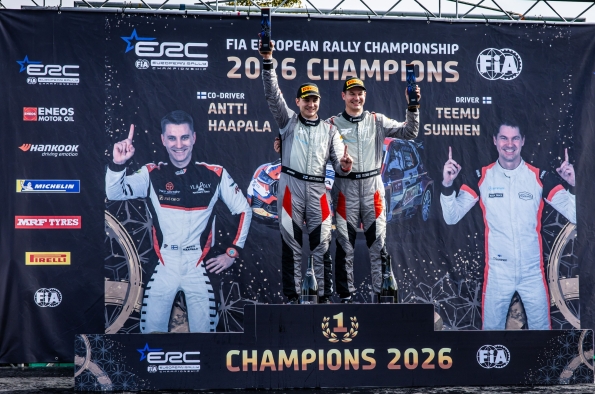 Championship-winning Škoda crews